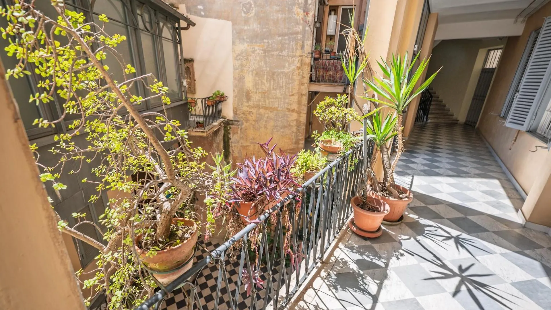 La Casa Sul Cortile Villa Rome 0*,  Italy